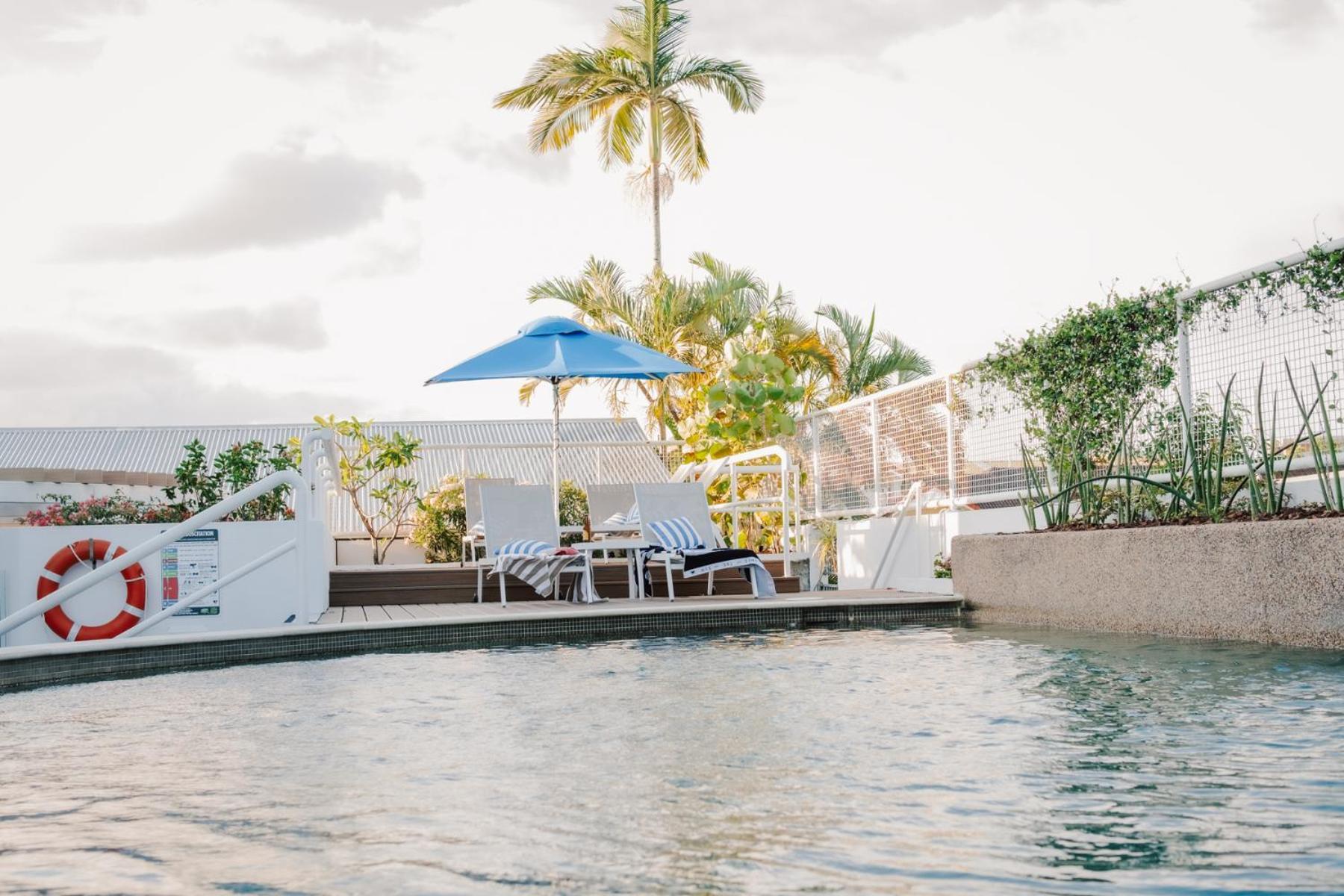 Sunshine Tower Hotel Cairns Extérieur photo