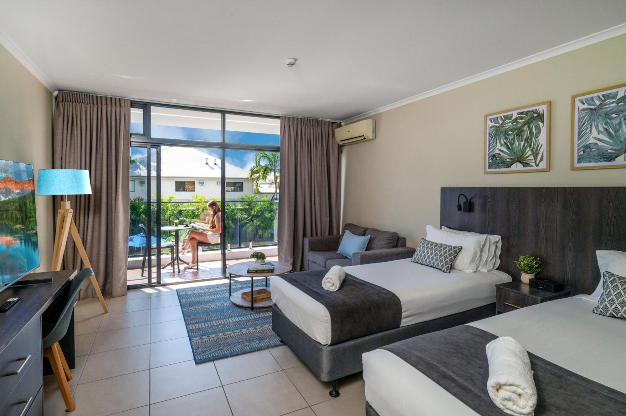 Sunshine Tower Hotel Cairns Extérieur photo